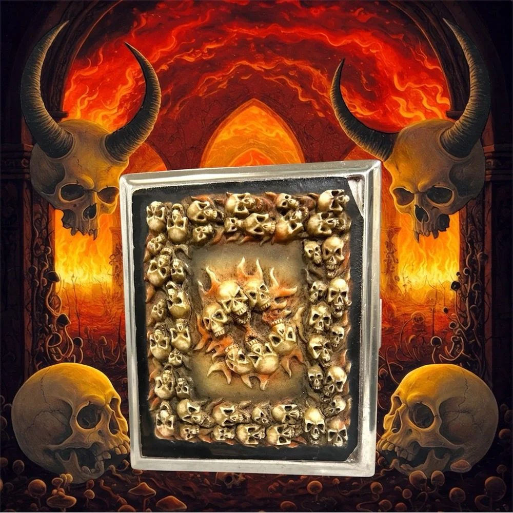 Vintage Y2K Skull Flames 3D Resin Chrome Metal Cigarette Case Card Holder 4x3